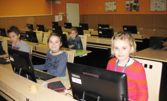 Nová počítačová učebna v budově Zenklova